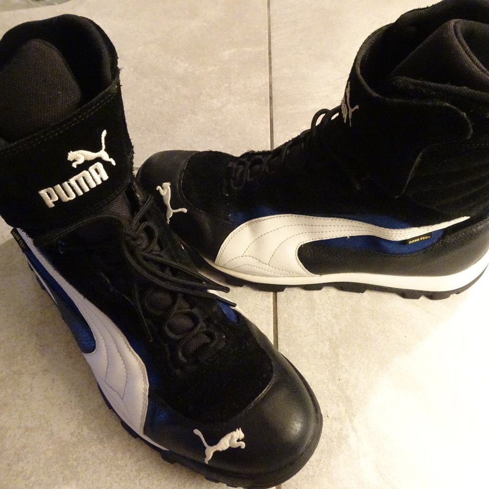Pumas Mens Black And WHite Shoes